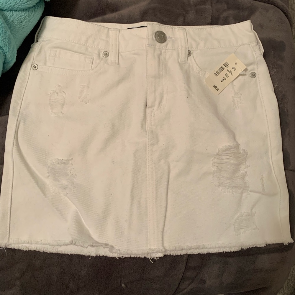 White denim skirt